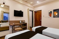 Townhouse The 36 Inn Madhuravada Bus Stop