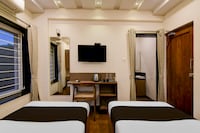 Townhouse The 36 Inn Madhuravada Bus Stop