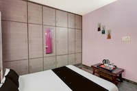 Hotel O SV GRAND APSRTC Depot