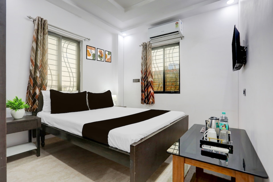 Hotel O Swarun and Banquet Hall Gulzarbagh Station Bus Stop, Patna, Patna