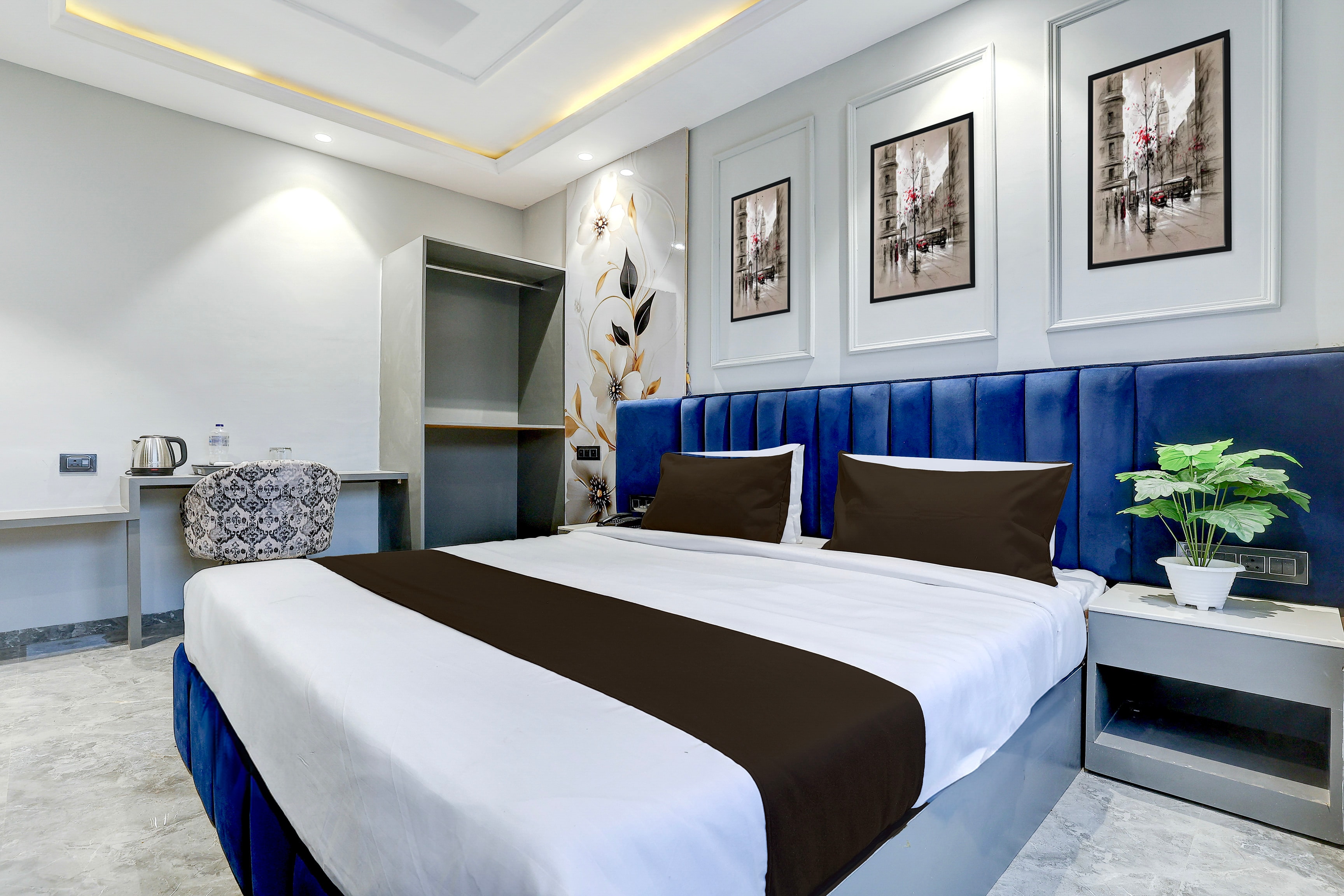 Budget Couple Hotel Haridwar Station