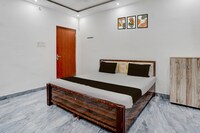 Hotel O Ujala Guest House Bīrāpatti Railroad Station
