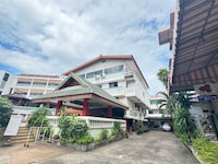 Collection O Top North Guesthouse