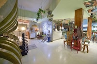 Collection O Jasaen Stylish Boutique Hotel