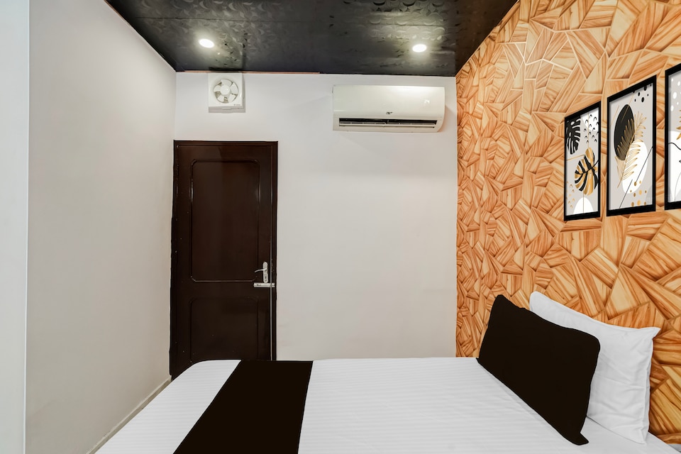 Hotel O The Signature Stay, North Delhi, Delhi