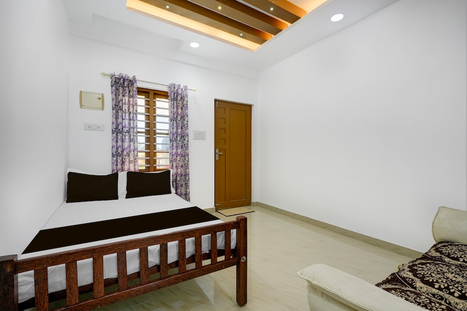 Hotel O Pilappilly Apartments, Kakkanad Kochi, Kochi