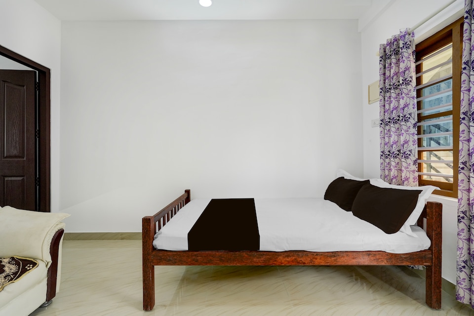 Hotel O Pilappilly Apartments, Kakkanad Kochi, Kochi