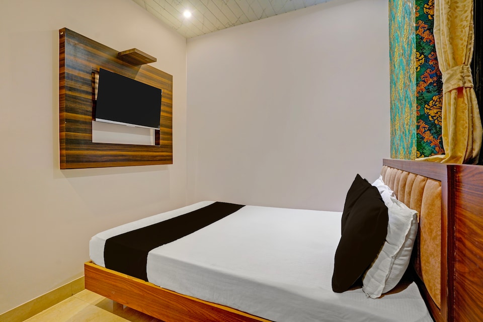 Hotel O Golden City, Mumbai CST-Churchgate-Colaba, Mumbai