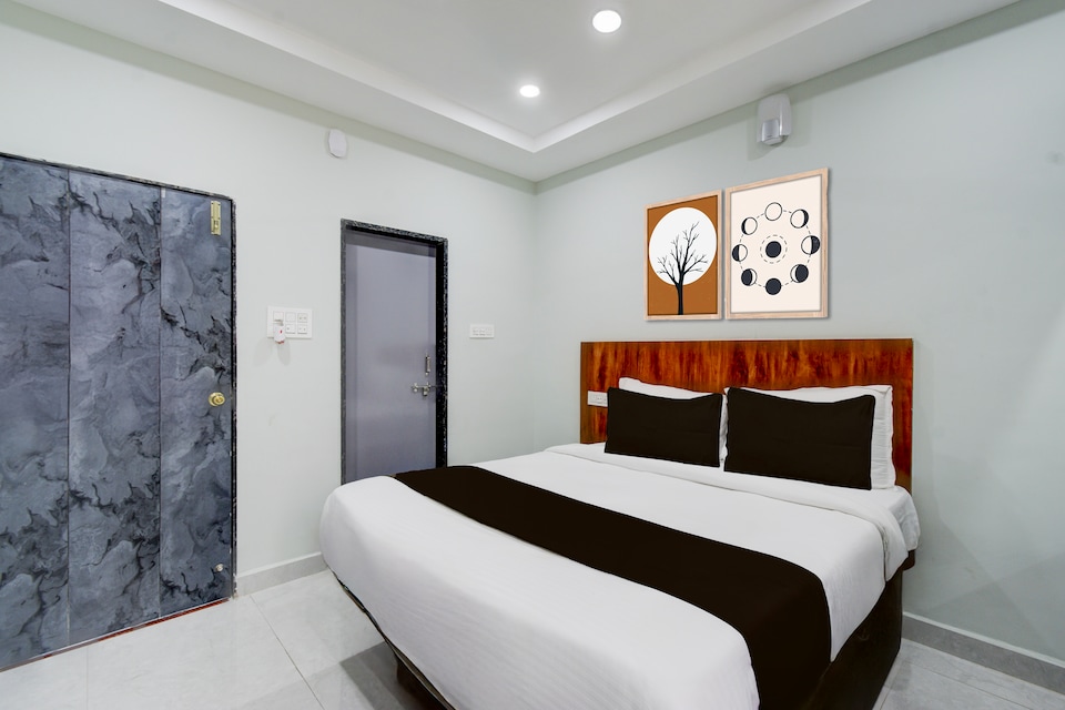 Hotel O Srinika premium near airport , Secunderabad, Hyderabad