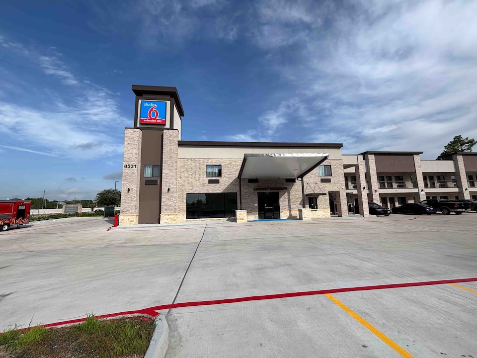 Studio 6 Humble, TX, 5932 Humble, Humble