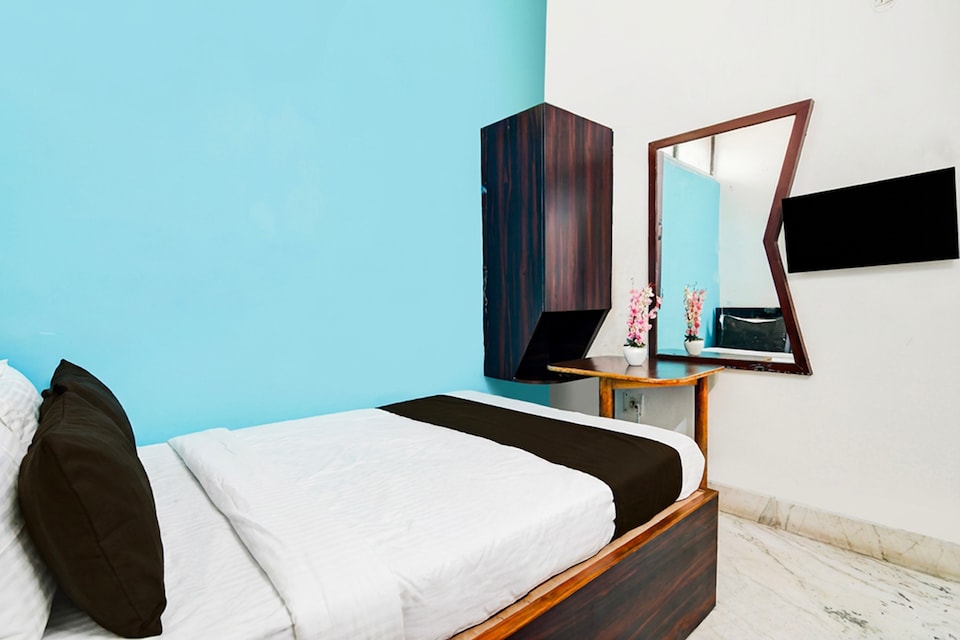 Hotel O Akash Namostay, Bishtupur Jamshedpur, Jamshedpur