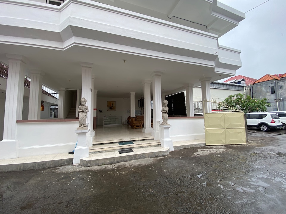 Hotel O Puri Queen Dua, Denpasar, Bali