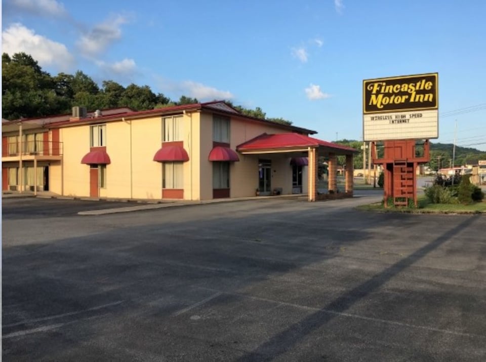 Capital O Fincastle Motor Inn  Tazewell,  Tazewell, VA, Tazewell, VA