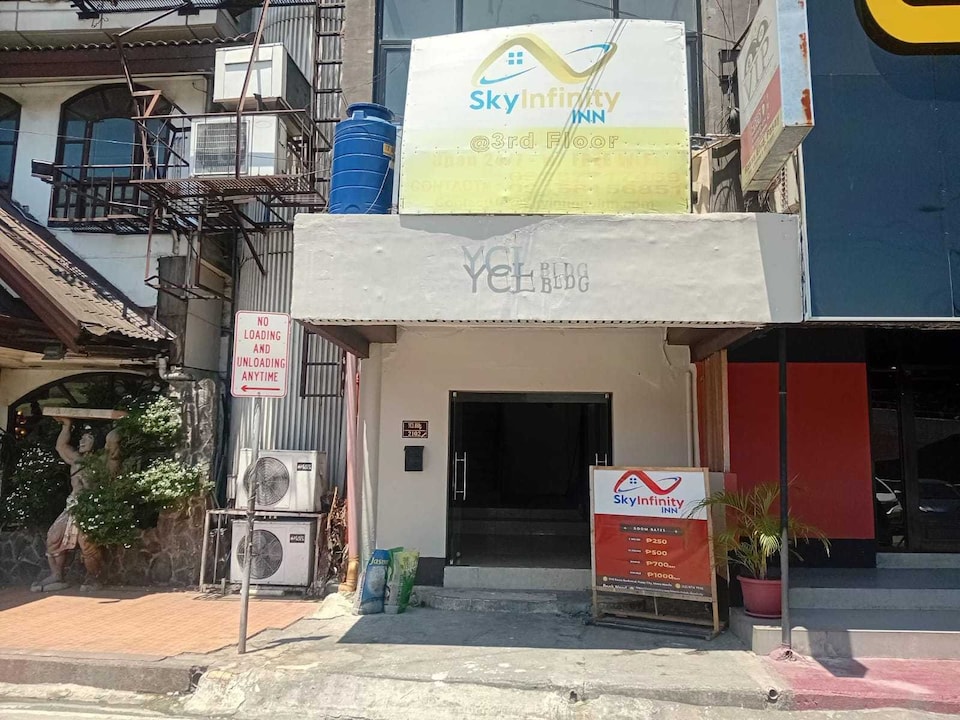 OYO 1169 Sky Infinity Inn, Malate Manila, Manila