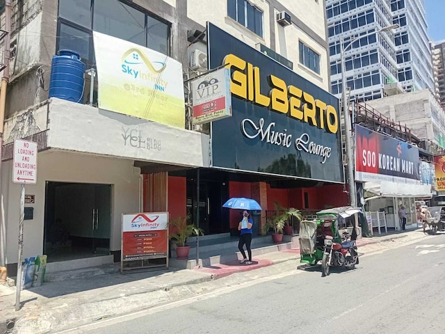 OYO 1169 Sky Infinity Inn