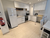 One-bedroom Furnished Apartment With Balcony