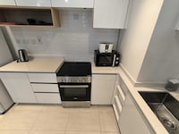 One-bedroom Furnished Apartment With Balcony