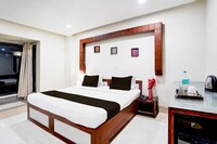 Collection O Sector 122 Noida