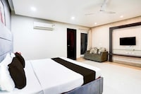 Collection O Sector 122 Noida