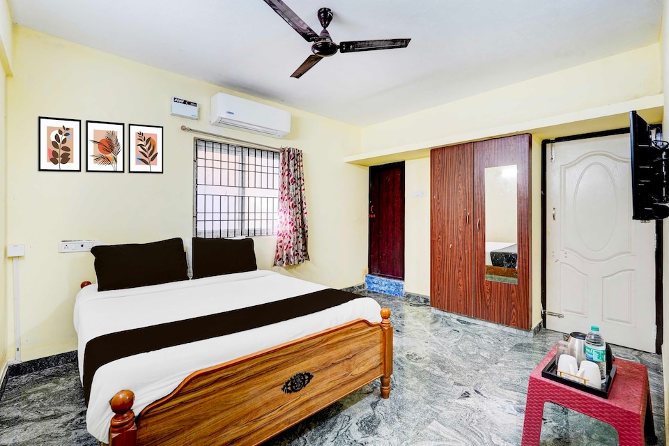 Hotel O Chennai Karanai Main Road, Velachery, Chennai