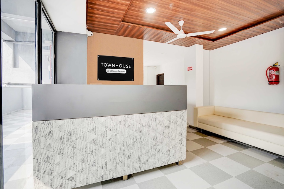 Townhouse Nagpur Chhatrapati Square Metro Station, Bus Stand Nagpur, Nagpur