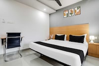 Collection O Umdanagar Railway Station