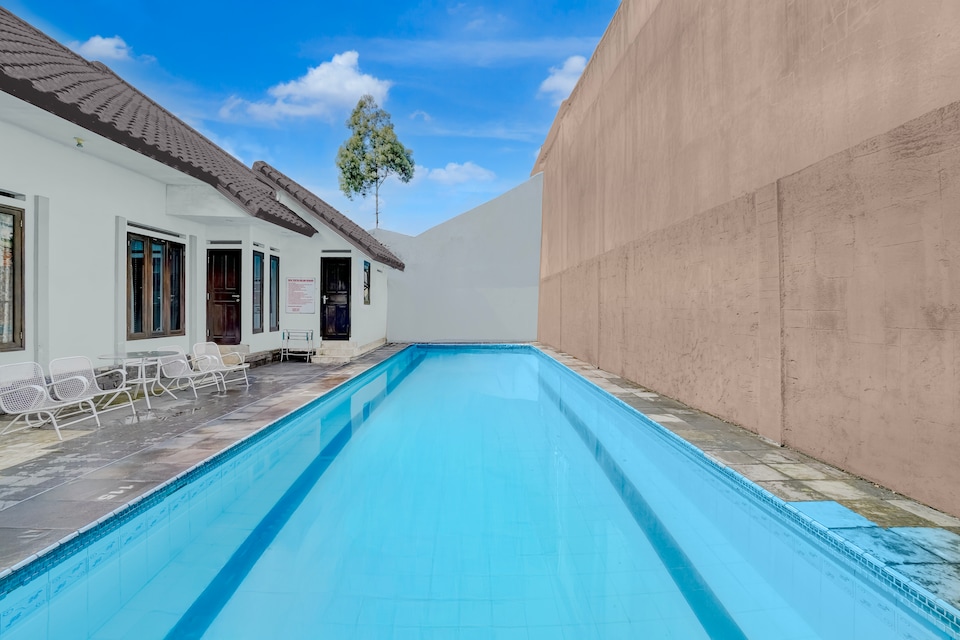 Hotel O Bungalow Homestay, Puncak Bogor, Bogor