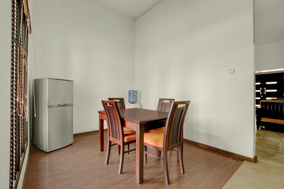 Hotel O Bungalow Homestay, Puncak Bogor, Bogor