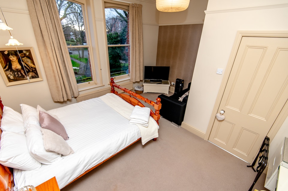 OYO Cornerstone Manor Hotel, Manchester, Manchester