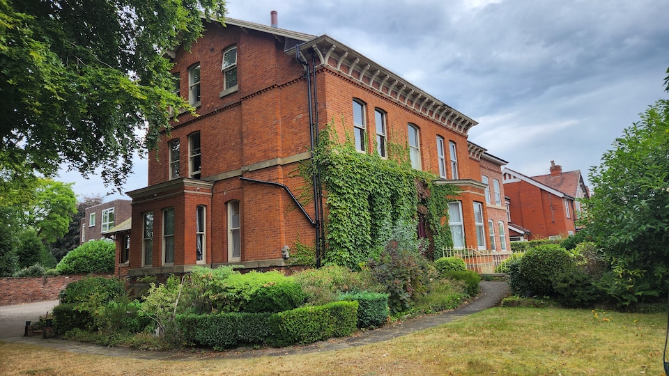 OYO Cornerstone Manor Hotel, Manchester, Manchester