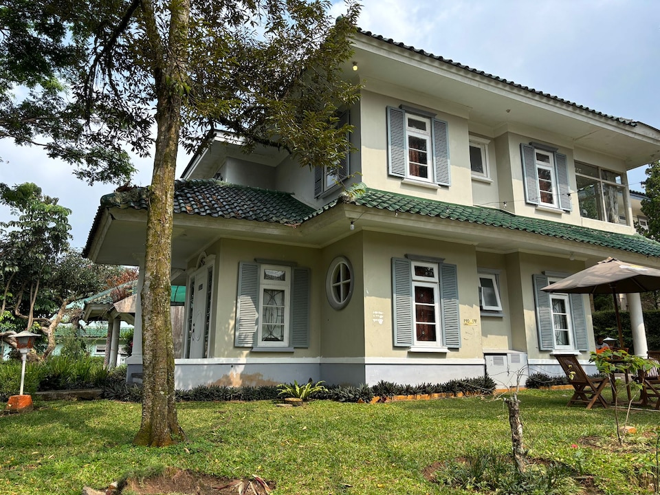 Hotel O Puncak Resort Guest House, Cipanas, Cianjur