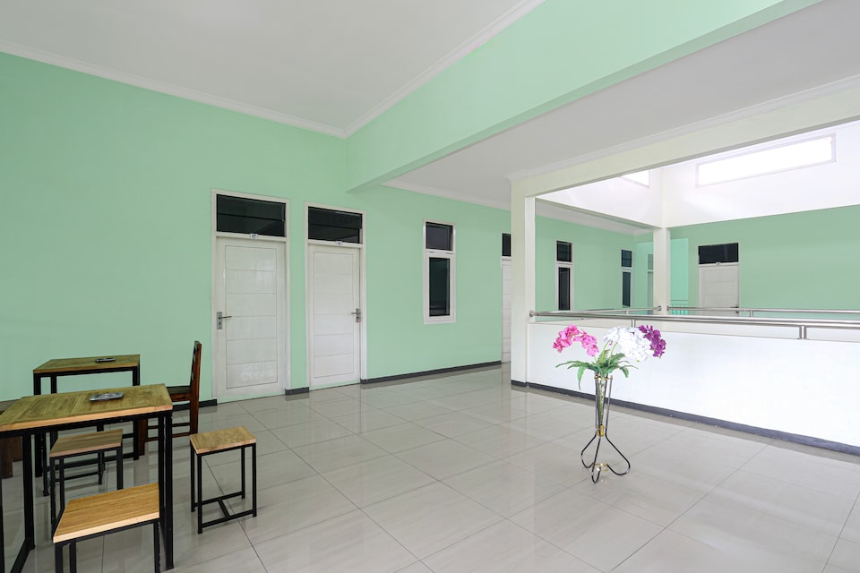 Hotel O Homestay Kembar Syariah, Sragen, Sragen