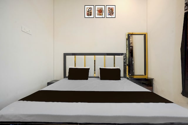 SPOT ON Shree Shivay Palace