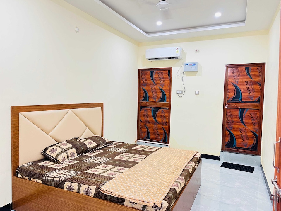 SPOT ON HOTEL SS PALACE, Fatehpur city, Fatehpur