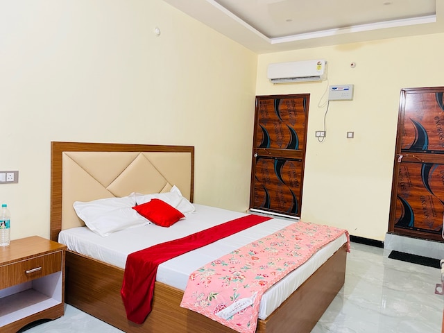 SPOT ON HOTEL SS PALACE