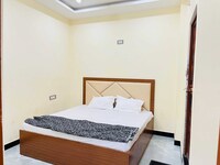 SPOT ON HOTEL SS PALACE