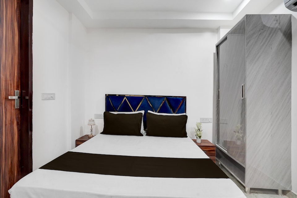 Hotel O RV Residency , Golf Course Road, Gurgaon