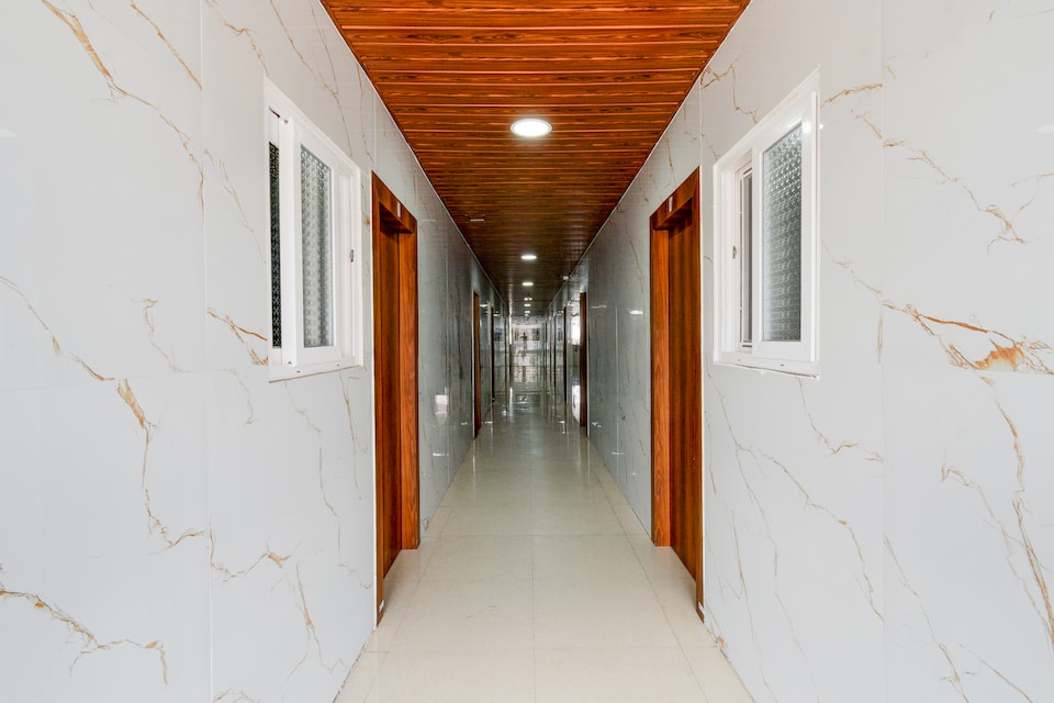 Super Hotel O Saibaba Temple Chintal Formerly Himagiri Luxury Room, LB Nagar-Ramoji, Hyderabad