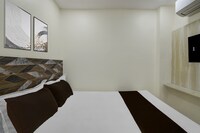 Super Hotel O Saibaba Temple Chintal Formerly Himagiri Luxury Room