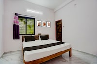 SPOT ON Golden Monarch