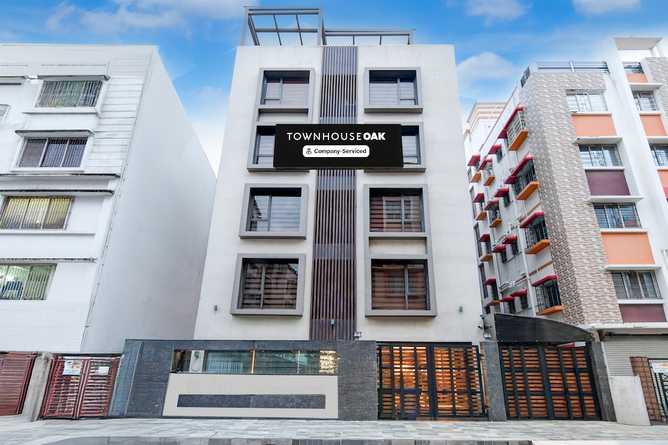 Super Townhouse Oak DLF Newtown Bus Terminal, Rajarhat Kolkata, Kolkata