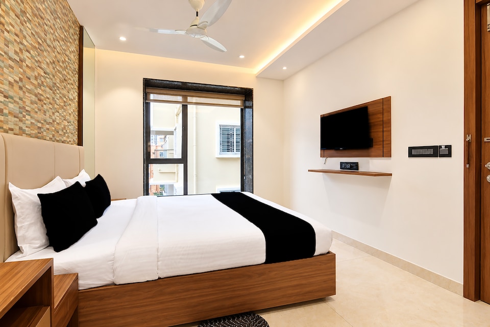 Super Townhouse Oak DLF Newtown Bus Terminal, Rajarhat Kolkata, Kolkata