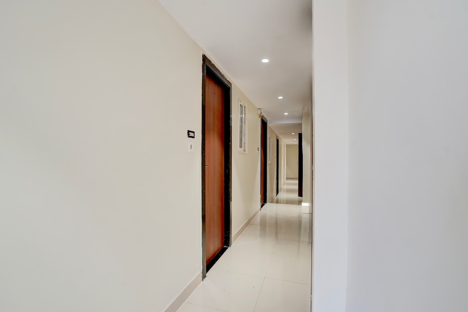 Super Hotel O Pydithalli Ammavari Temple Vizianagaram, Vizianagaram Railway Station, Vizianagaram