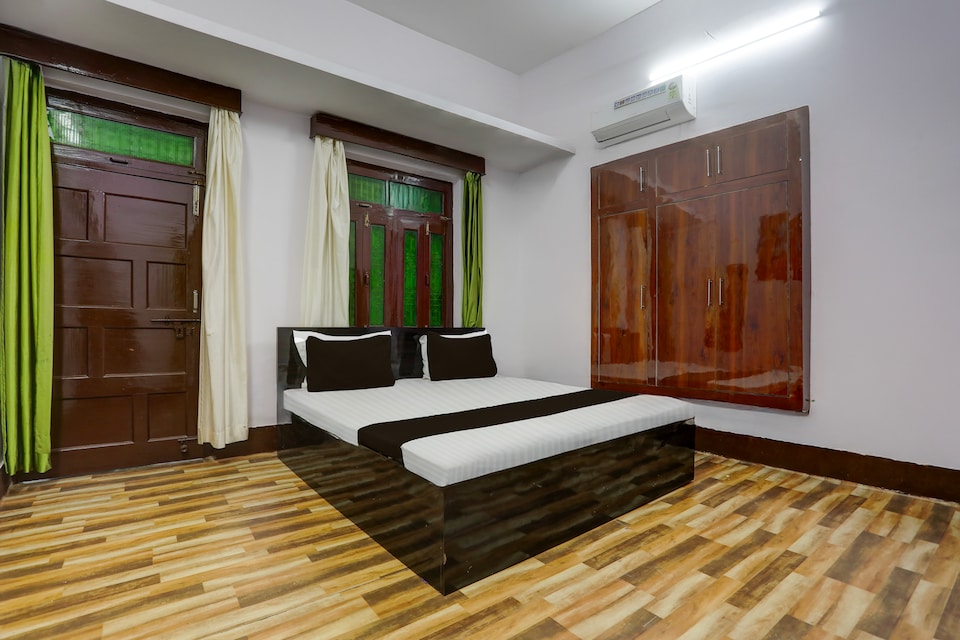 Spot On Alakh Kashi Homestay, Sigra, Varanasi
