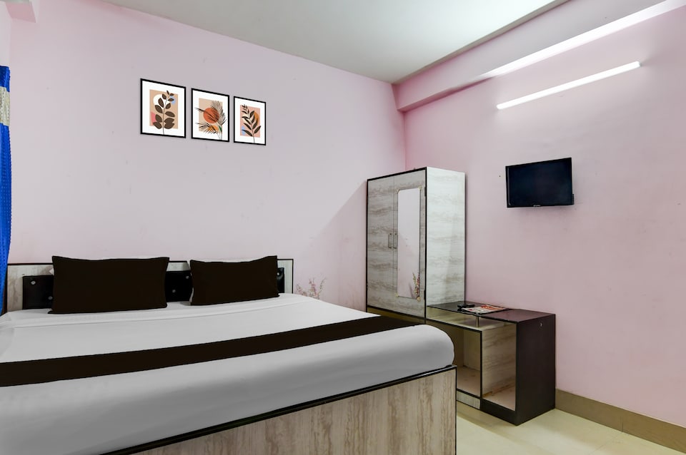 Hotel O subharaj palace and restaurant , Kalyani, Kolkata