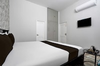 Hotel O The Classic Crown Hotel & Resort