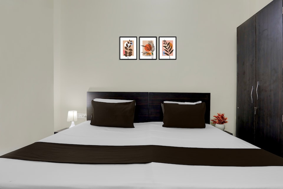 Hotel O Mahadev Palace, Kankarbagh Patna, Patna