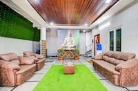 Hotel O by OYO BSR RoyalStay Super Luxury Hotel Rooms