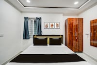 Hotel O BSR RoyalStay Super Luxury Hotel Rooms 