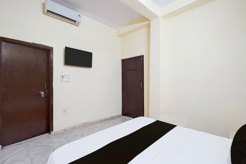 Hotel O Vip Stay Inn, Ghaziabad City, Ghaziabad